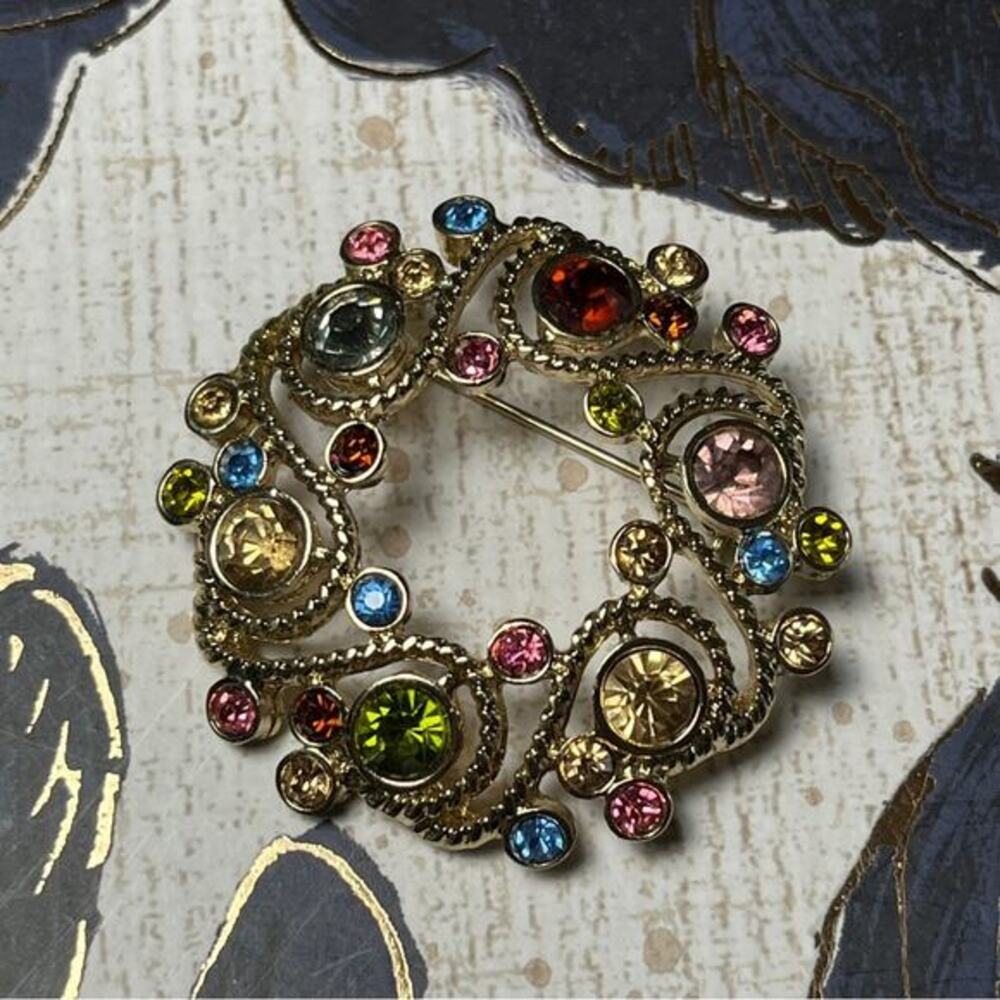 Estate Vintage Large Gold Brooch with Scrollwork and Multicolor Gemstones D1